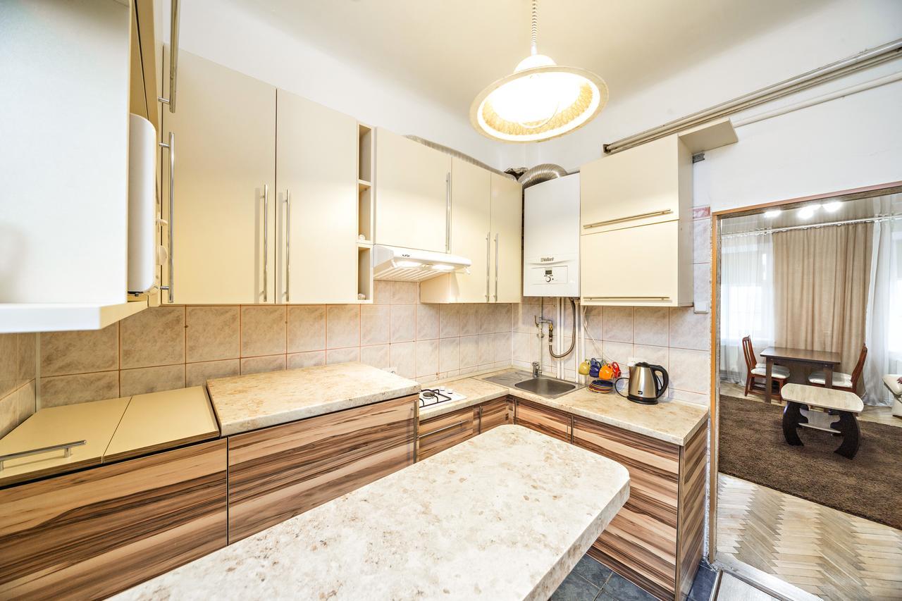 Apartment In A City Center! Krakivska,34 リヴィウ エクステリア 写真