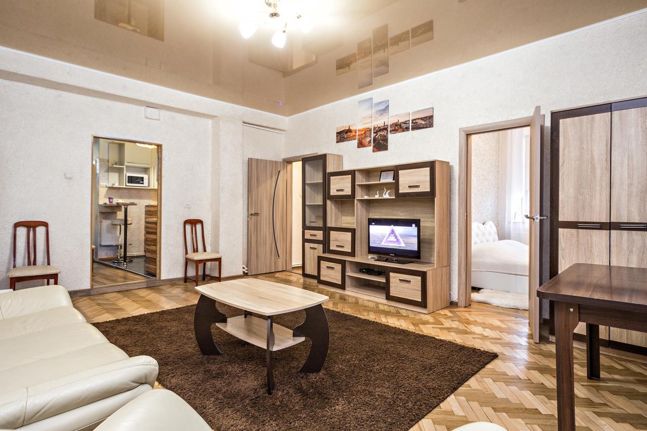 Apartment In A City Center! Krakivska,34 リヴィウ エクステリア 写真
